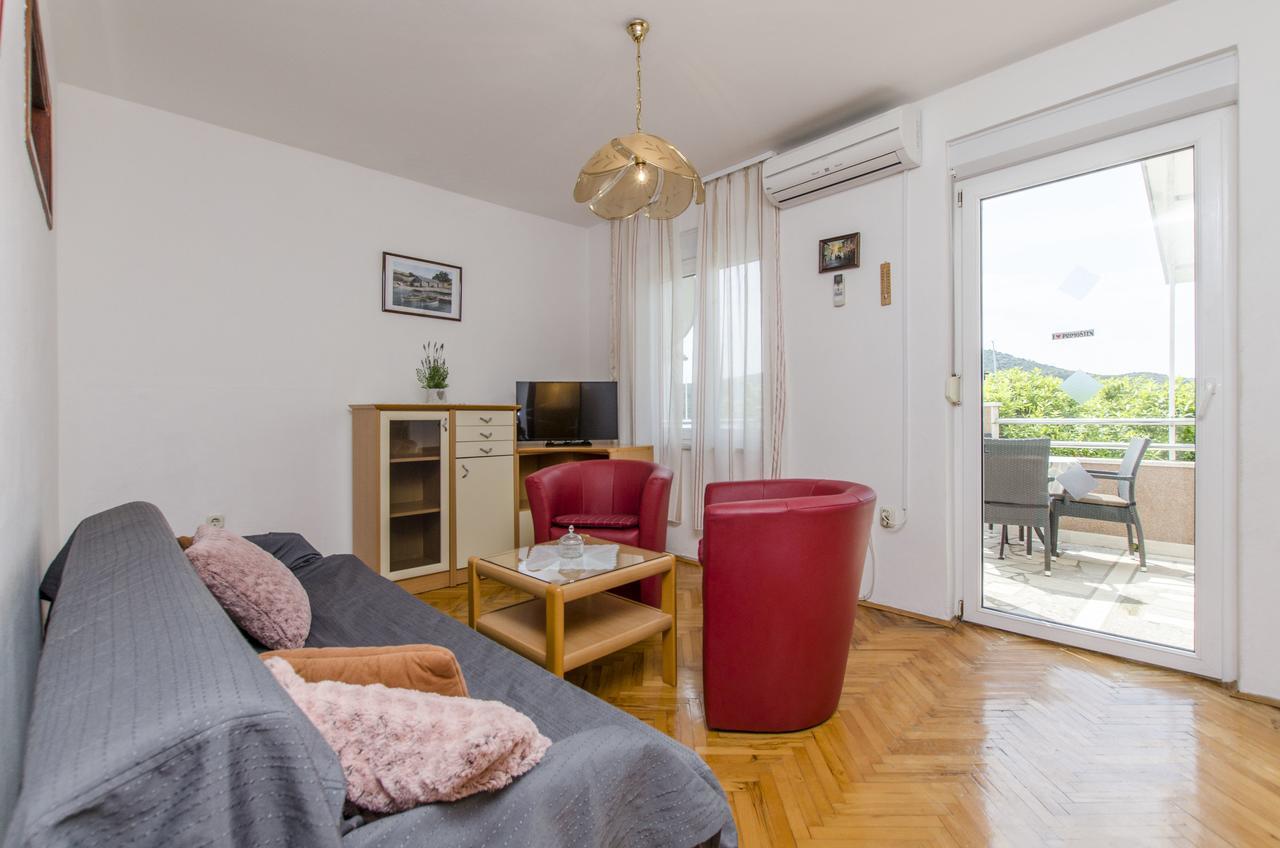 Apartment Danijela 普利莫顿 外观 照片