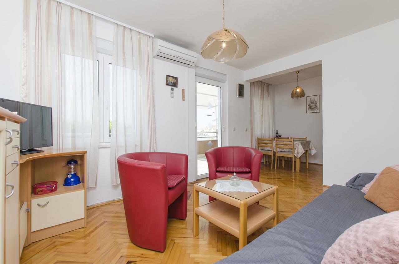 Apartment Danijela 普利莫顿 外观 照片