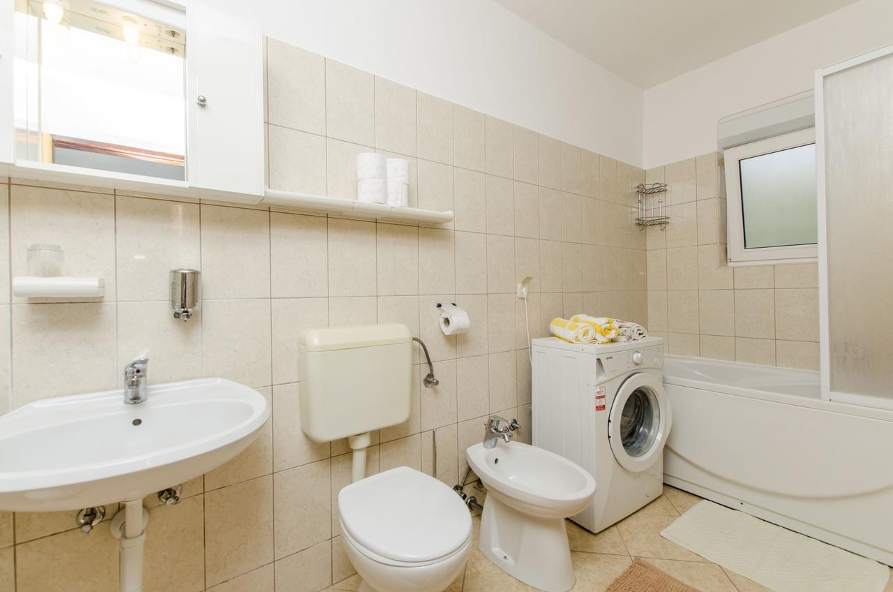 Apartment Danijela 普利莫顿 外观 照片